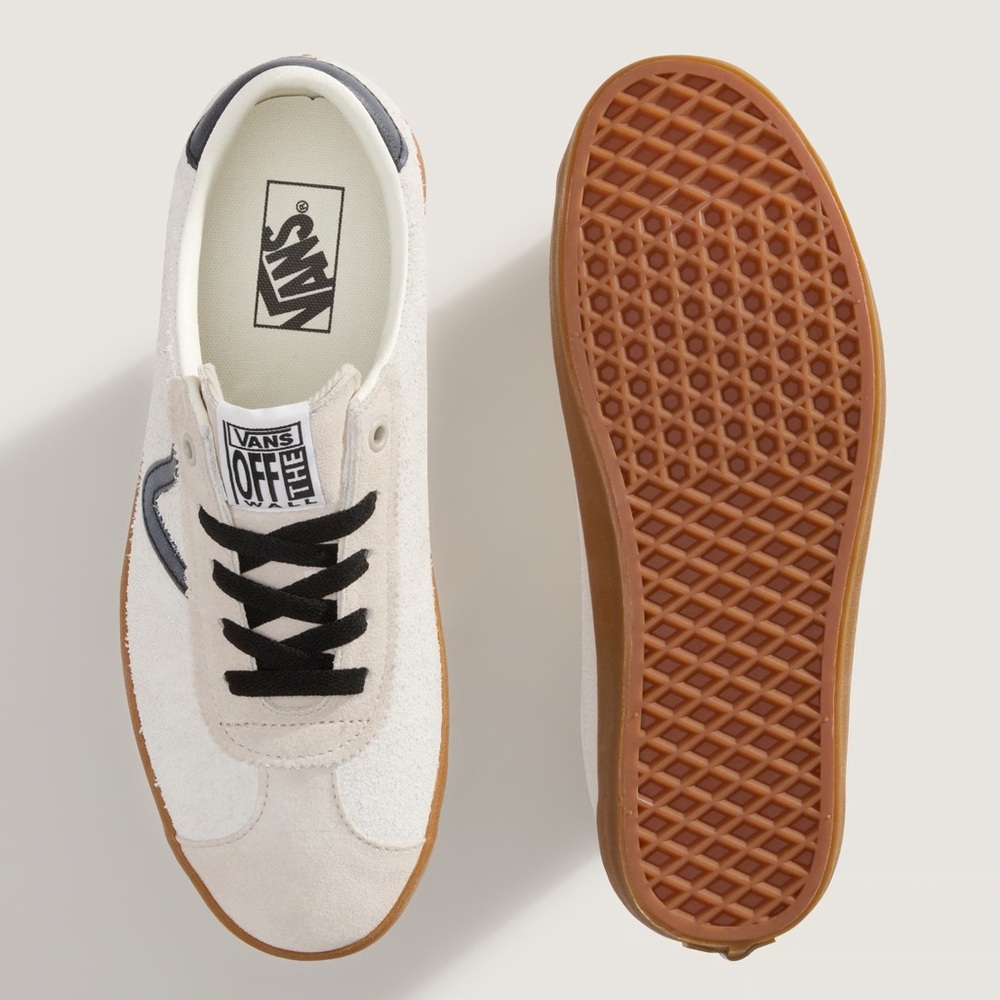 Vans | Sport Low  Mens Size 11 White and Black Lace Up Gum Sole Sneakers Shoes